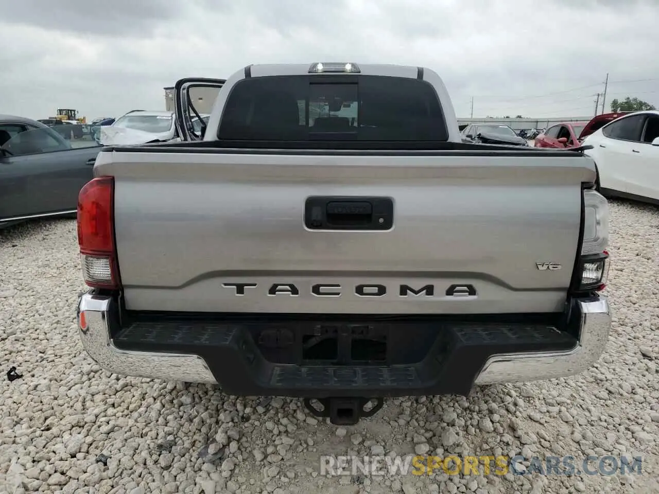 6 Photograph of a damaged car 5TFAZ5CN0LX089045 TOYOTA TACOMA 2020