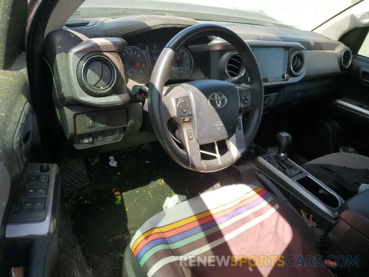 8 Photograph of a damaged car 5TFAZ5CN0LX093399 TOYOTA TACOMA 2020