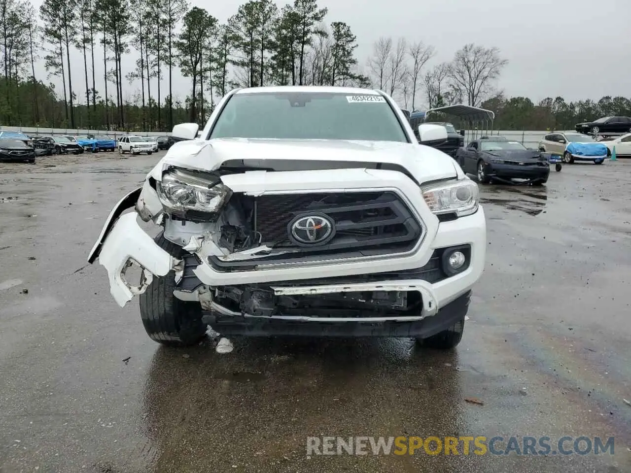 5 Photograph of a damaged car 5TFAZ5CN3LX090643 TOYOTA TACOMA 2020