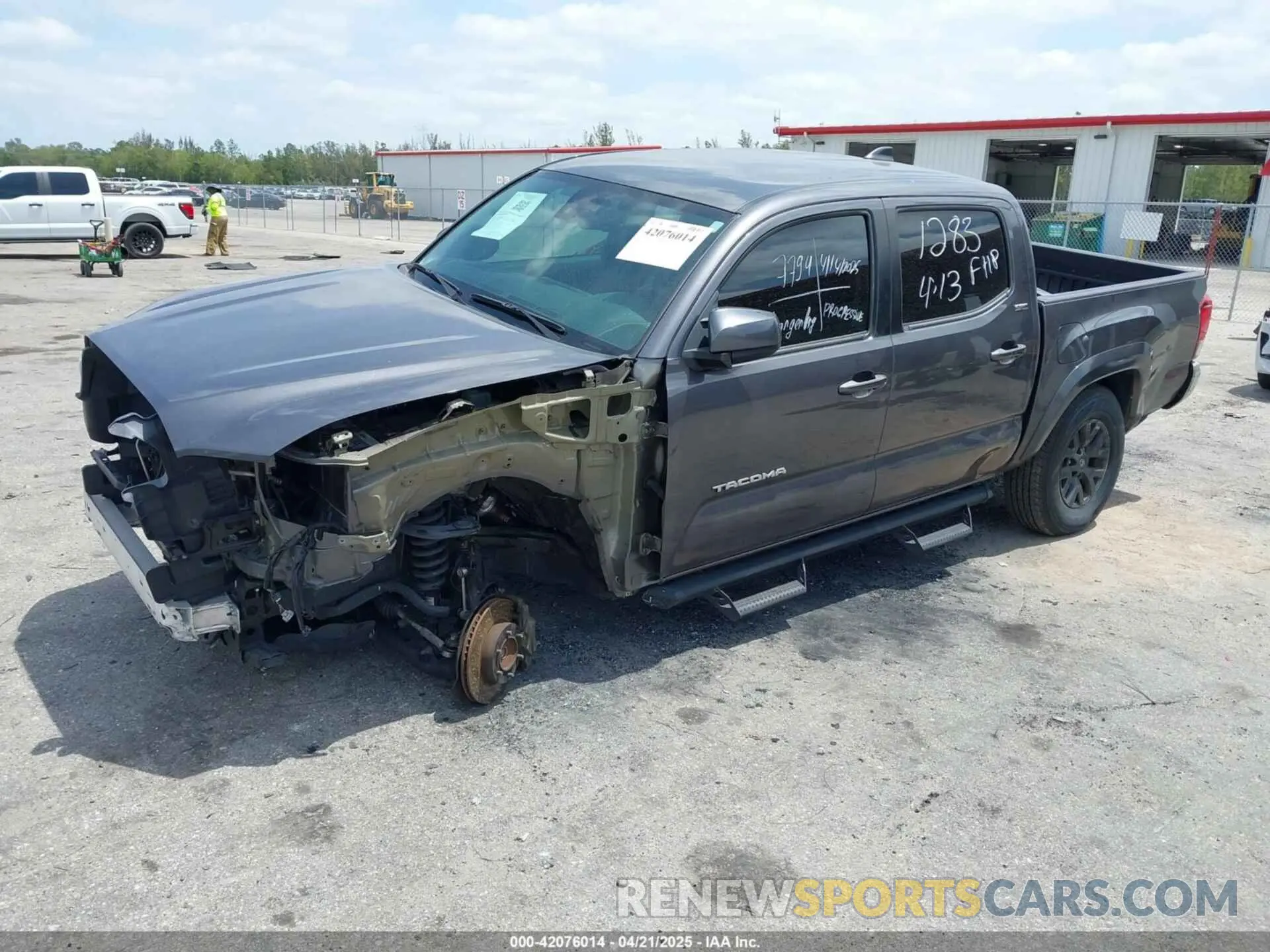 2 Photograph of a damaged car 5TFAZ5CN4LX091283 TOYOTA TACOMA 2020