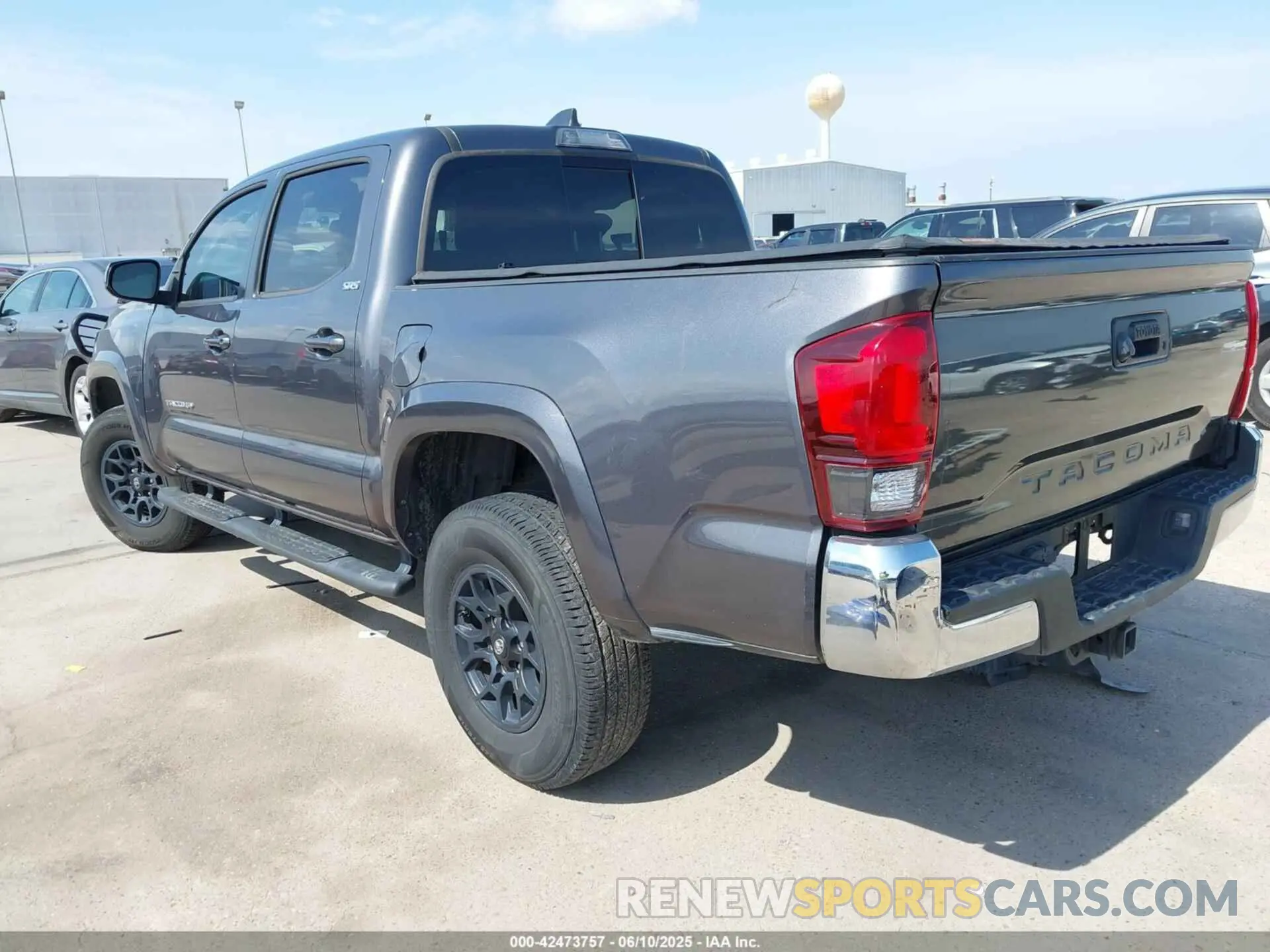 3 Photograph of a damaged car 5TFAZ5CN4LX091896 TOYOTA TACOMA 2020
