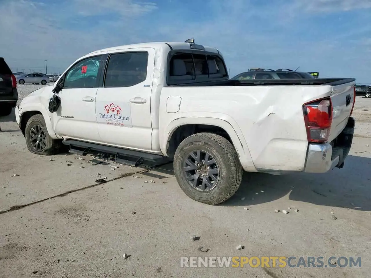 2 Photograph of a damaged car 5TFAZ5CN7LX094100 TOYOTA TACOMA 2020
