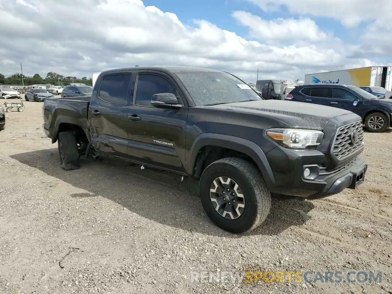 4 Photograph of a damaged car 5TFAZ5CN9LX092123 TOYOTA TACOMA 2020
