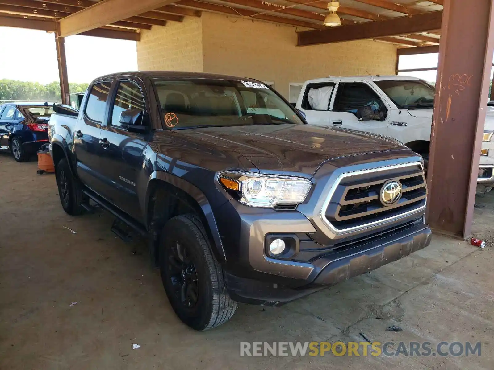 1 Photograph of a damaged car 5TFAZ5CN9LX094096 TOYOTA TACOMA 2020