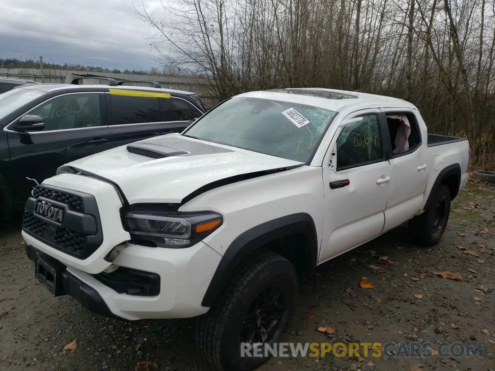 2 Photograph of a damaged car 5TFCZ5AN0LX218526 TOYOTA TACOMA 2020