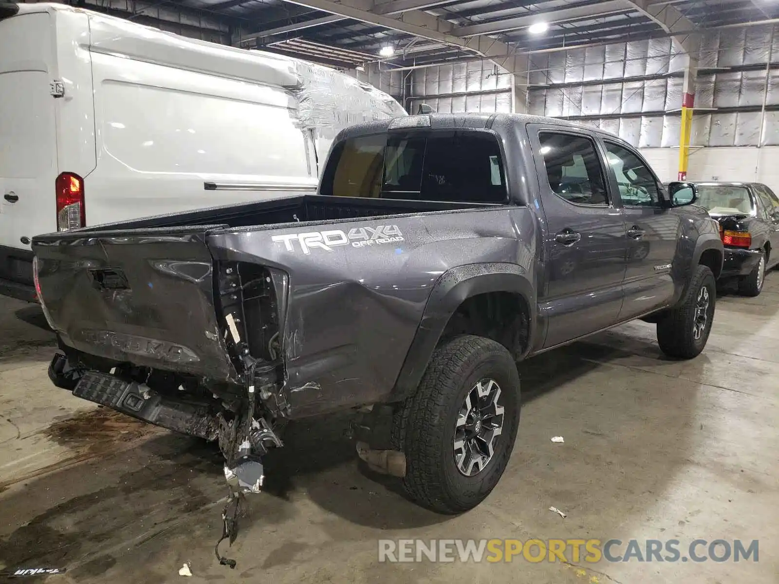 4 Photograph of a damaged car 5TFCZ5AN0LX223807 TOYOTA TACOMA 2020