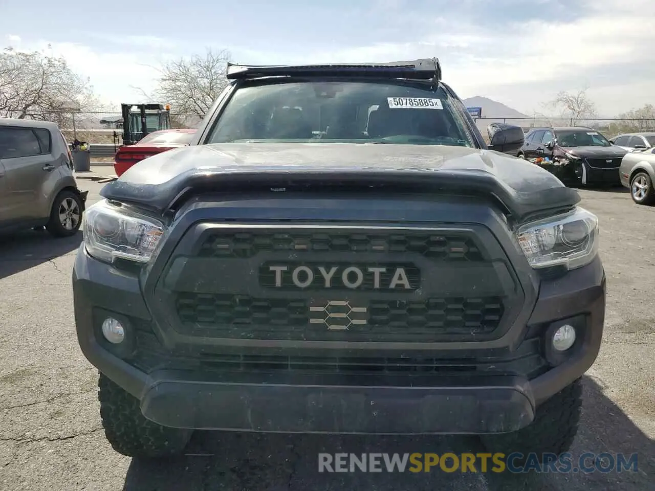5 Photograph of a damaged car 5TFCZ5AN0LX232328 TOYOTA TACOMA 2020