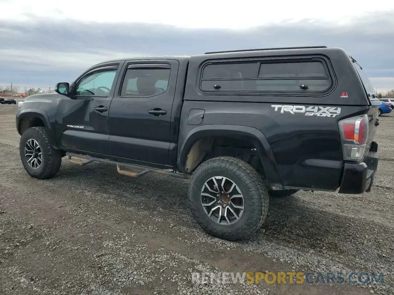 2 Photograph of a damaged car 5TFCZ5AN1LX222018 TOYOTA TACOMA 2020