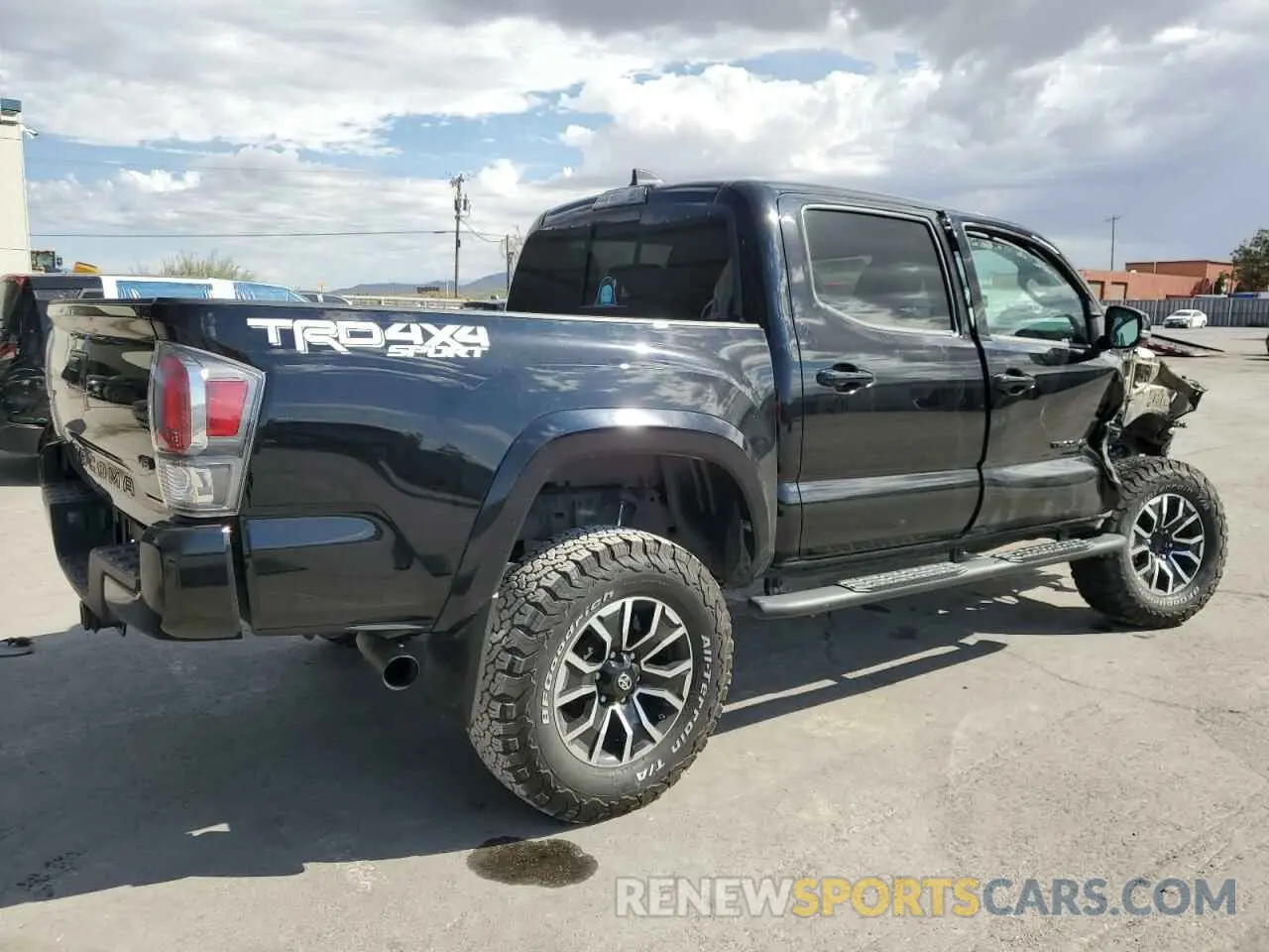 3 Photograph of a damaged car 5TFCZ5AN1LX236193 TOYOTA TACOMA 2020
