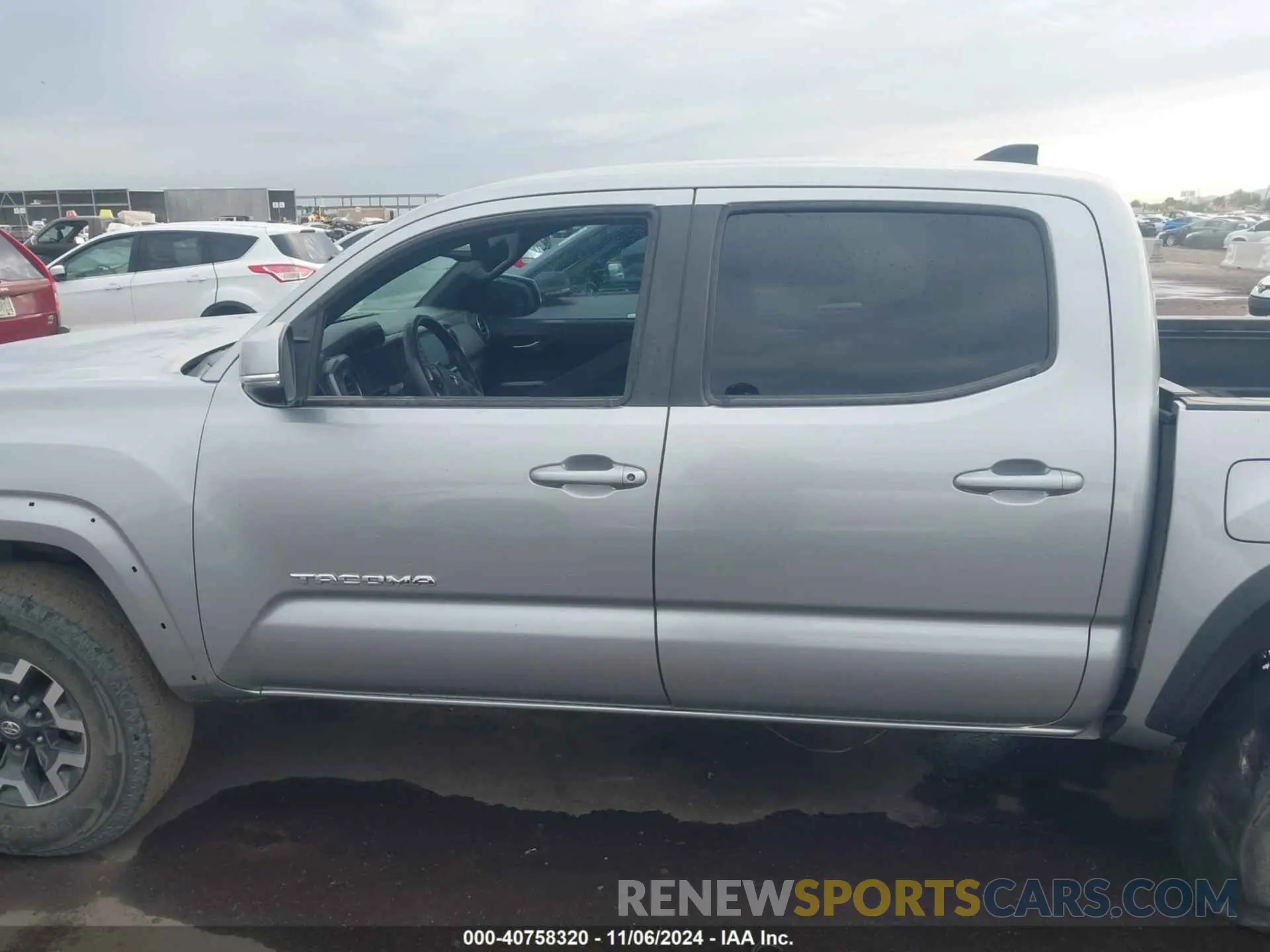 14 Photograph of a damaged car 5TFCZ5AN1LX240678 TOYOTA TACOMA 2020