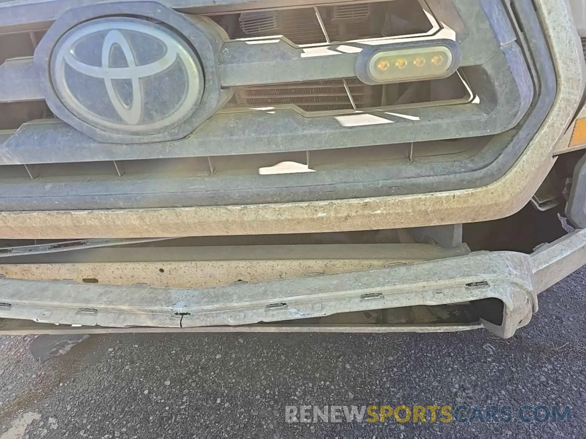 13 Photograph of a damaged car 5TFCZ5AN2LX223341 TOYOTA TACOMA 2020