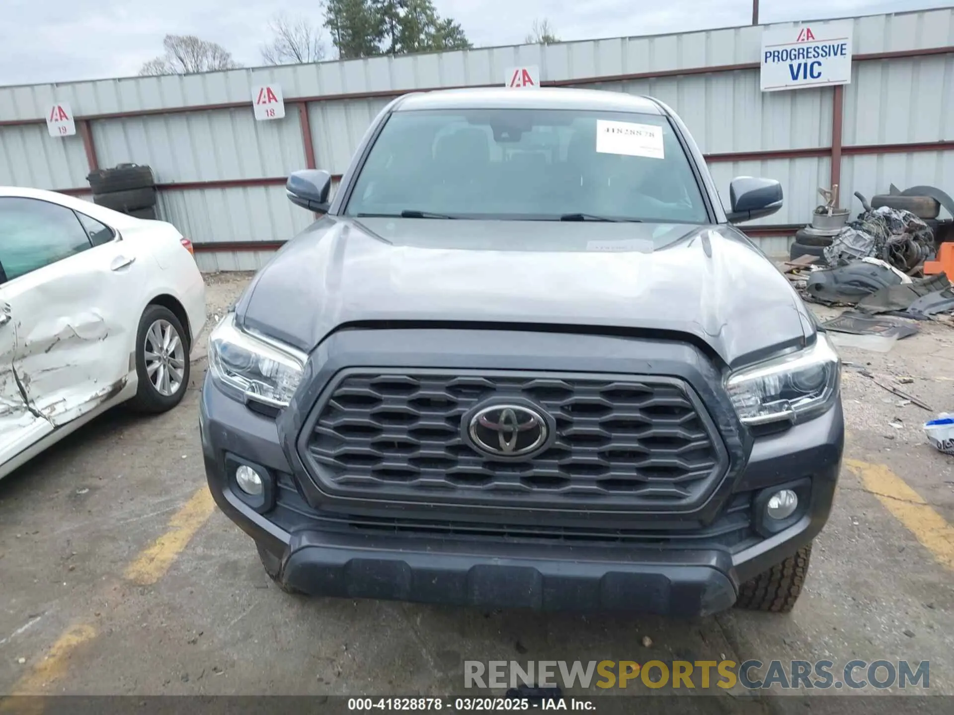 12 Photograph of a damaged car 5TFCZ5AN2LX229785 TOYOTA TACOMA 2020