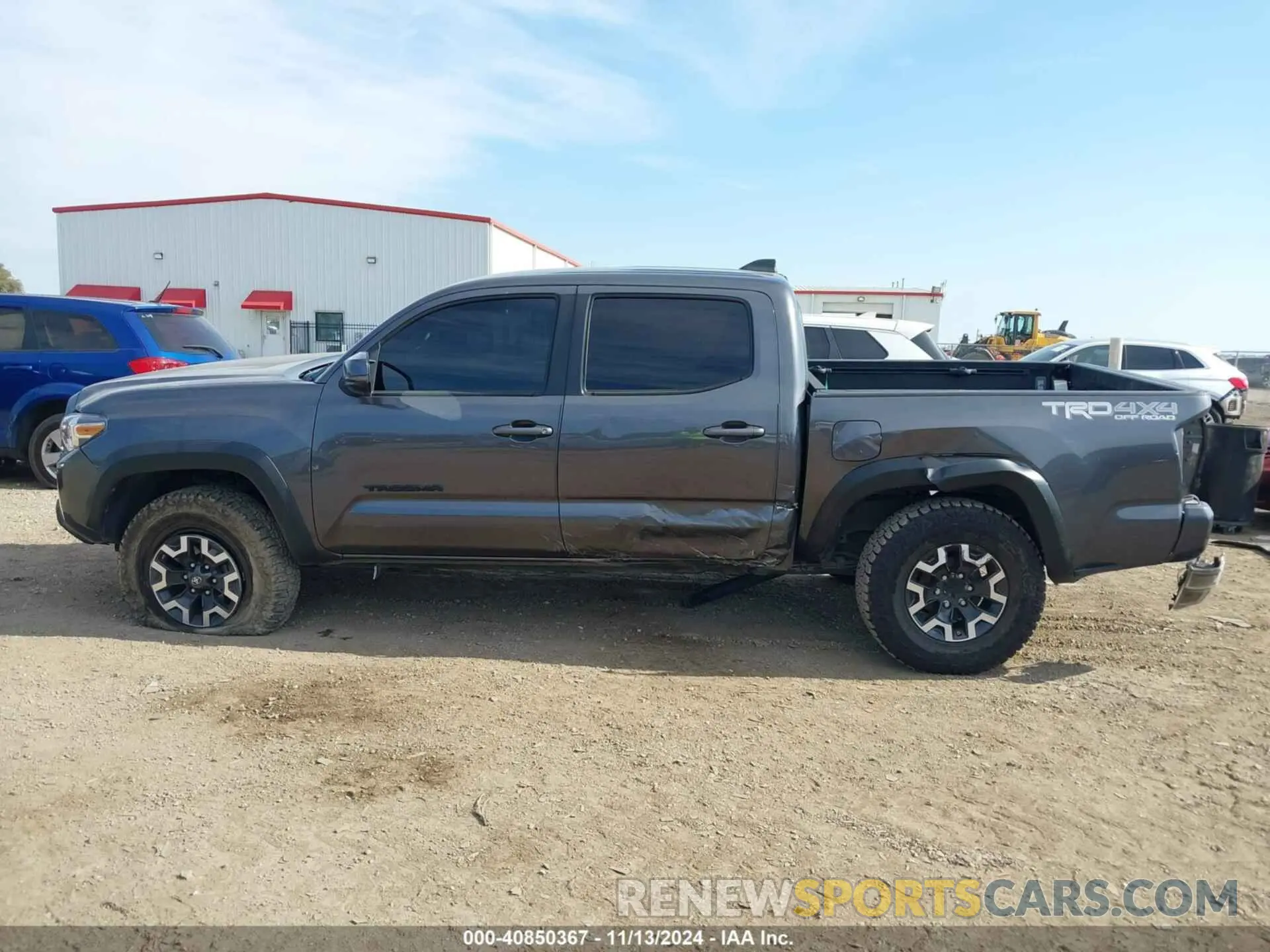 15 Photograph of a damaged car 5TFCZ5AN2LX239488 TOYOTA TACOMA 2020