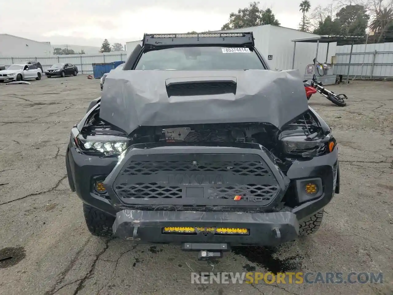 5 Photograph of a damaged car 5TFCZ5AN3LX224157 TOYOTA TACOMA 2020