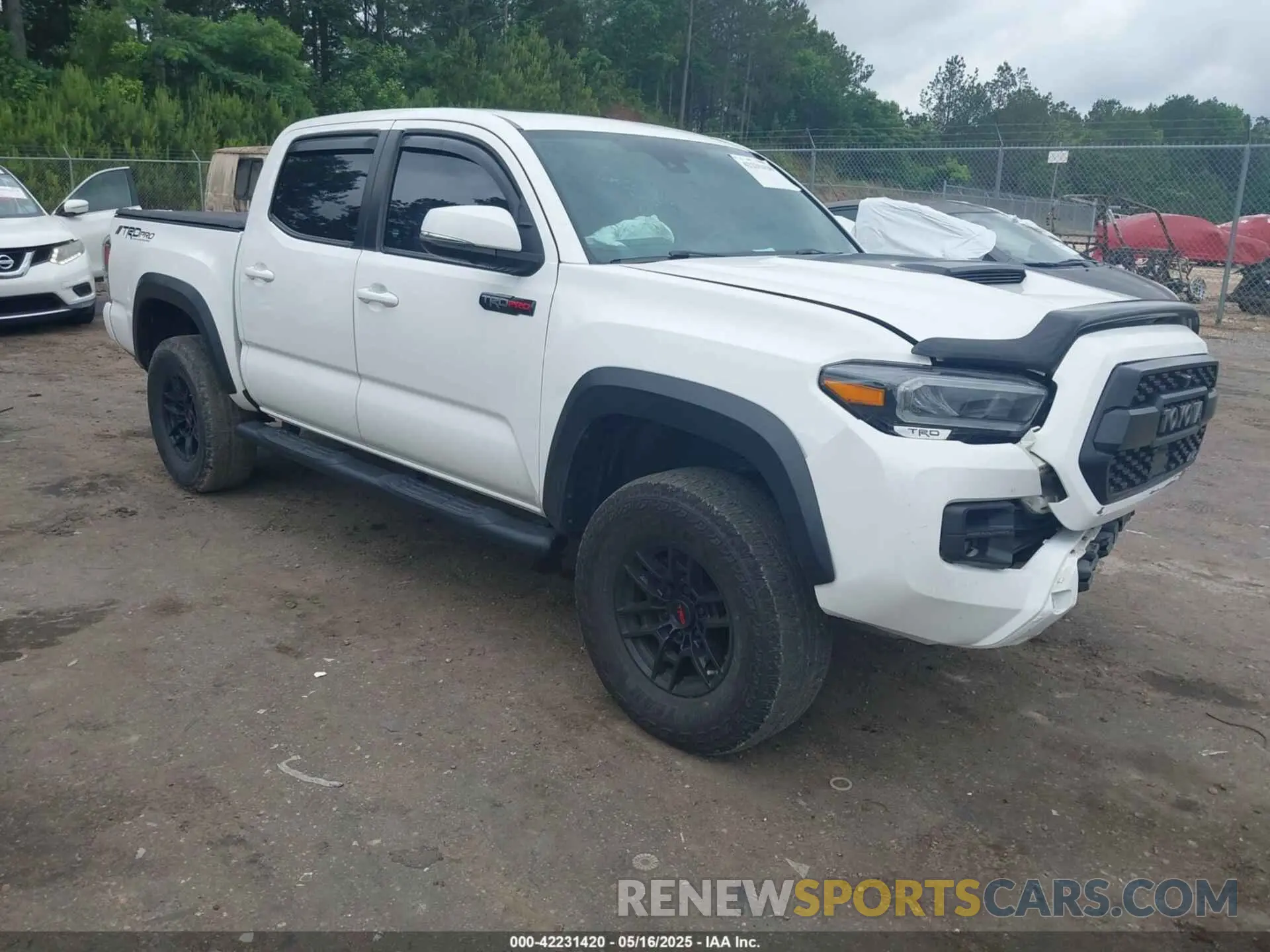 1 Photograph of a damaged car 5TFCZ5AN3LX226071 TOYOTA TACOMA 2020