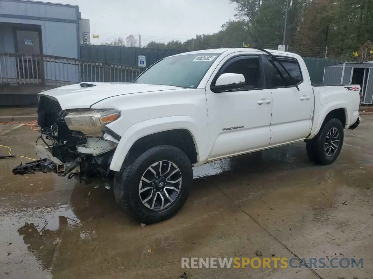 1 Photograph of a damaged car 5TFCZ5AN4LX216164 TOYOTA TACOMA 2020