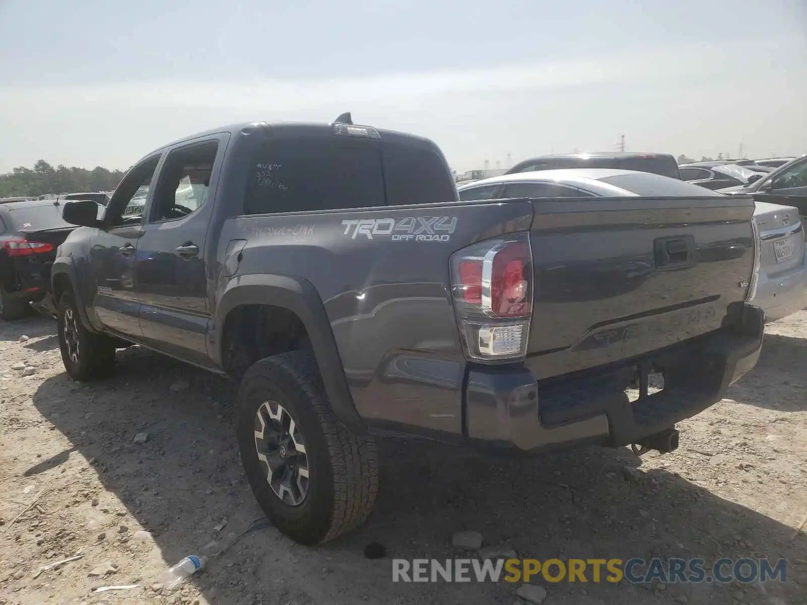 3 Photograph of a damaged car 5TFCZ5AN4LX230694 TOYOTA TACOMA 2020