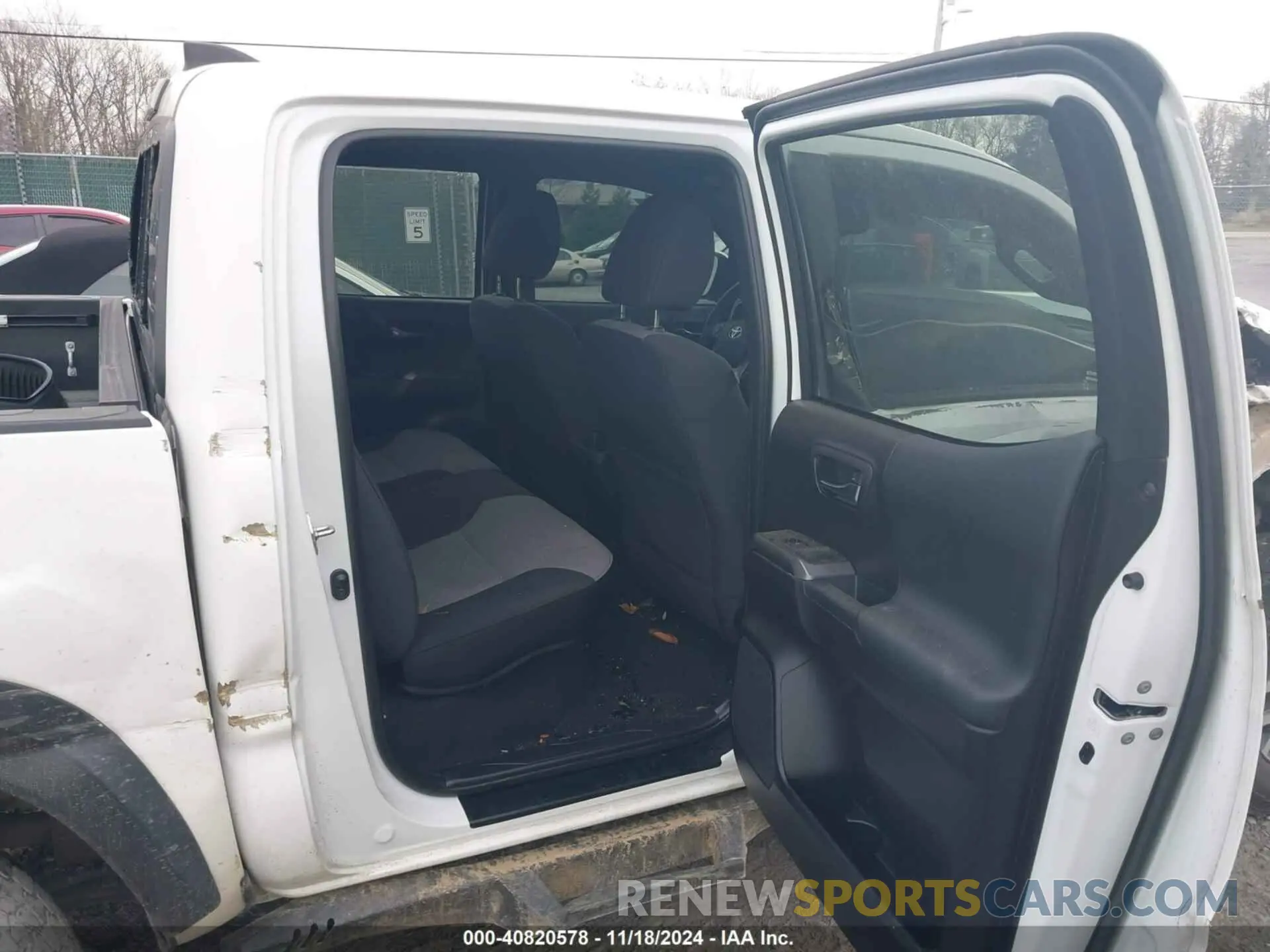 8 Photograph of a damaged car 5TFCZ5AN4LX234812 TOYOTA TACOMA 2020