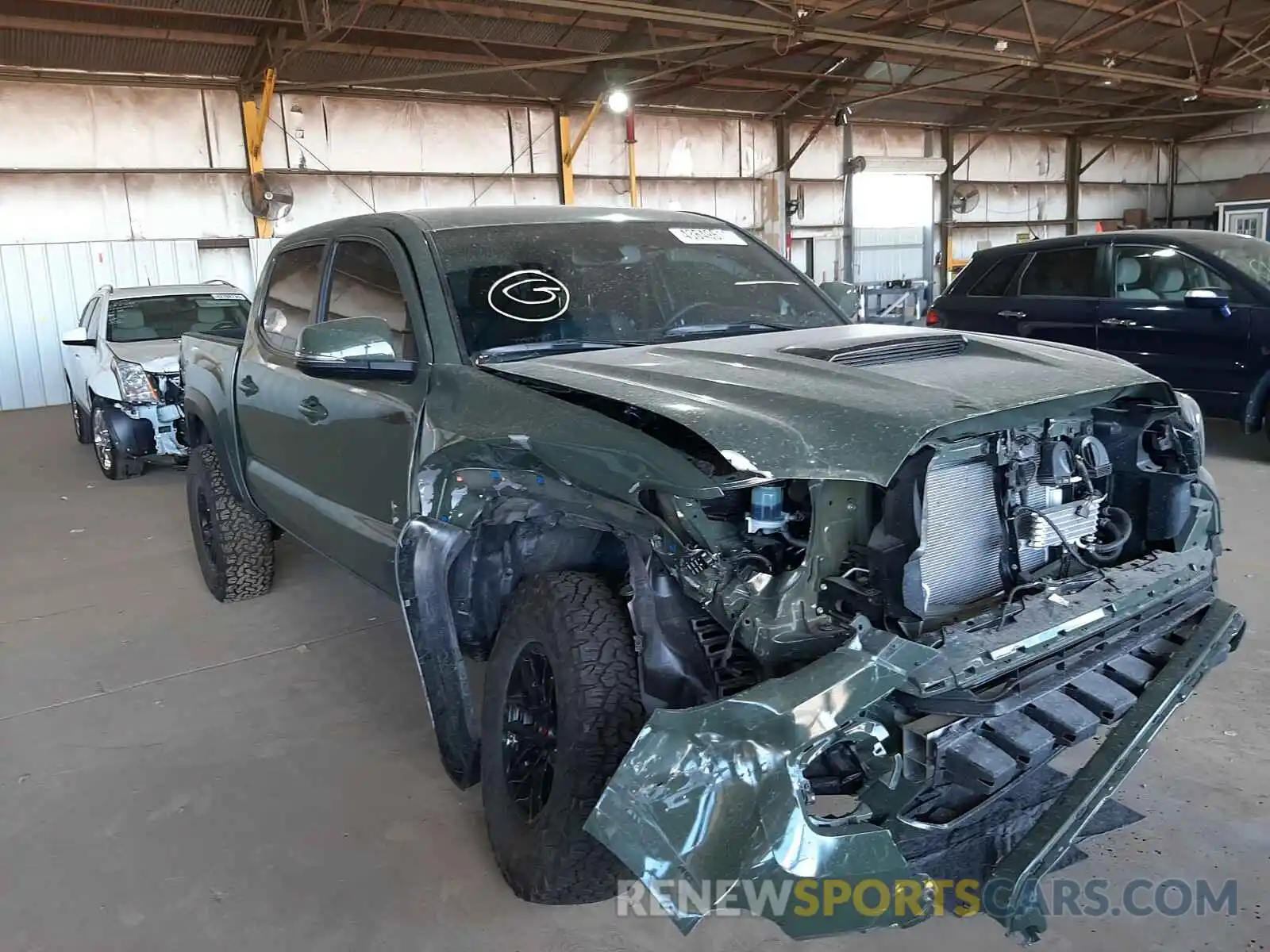 1 Photograph of a damaged car 5TFCZ5AN5LX226248 TOYOTA TACOMA 2020