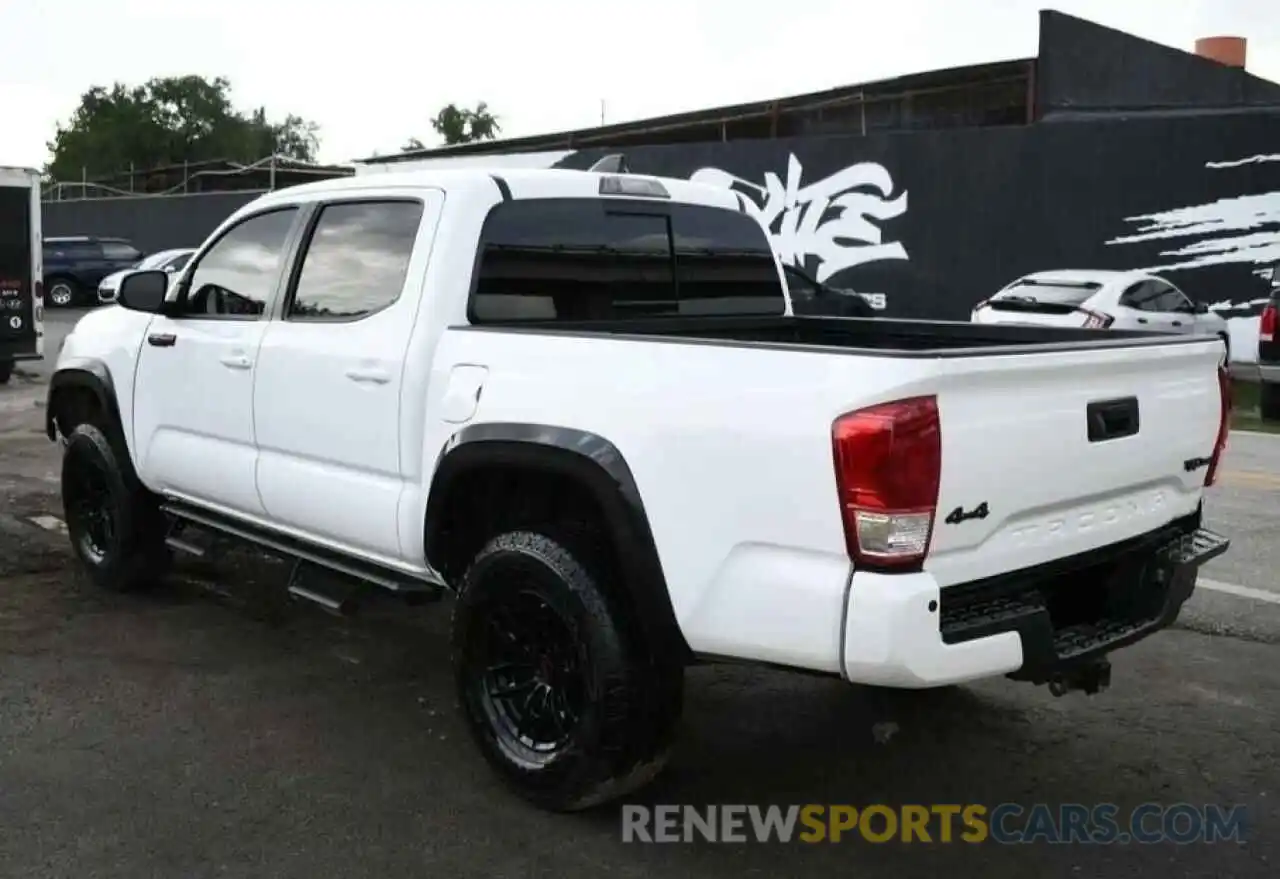 3 Photograph of a damaged car 5TFCZ5AN5LX236083 TOYOTA TACOMA 2020