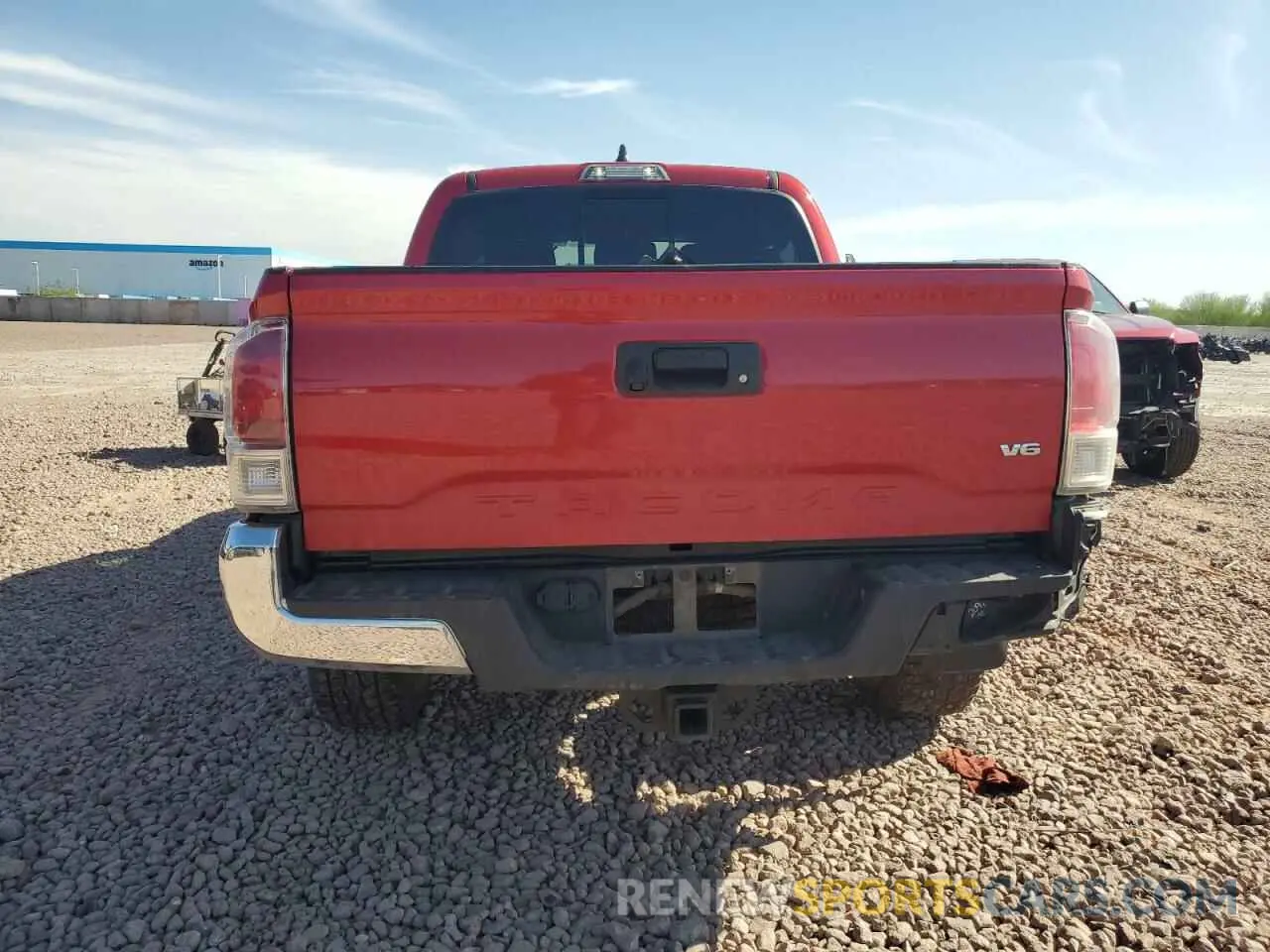 6 Photograph of a damaged car 5TFCZ5AN5LX241381 TOYOTA TACOMA 2020