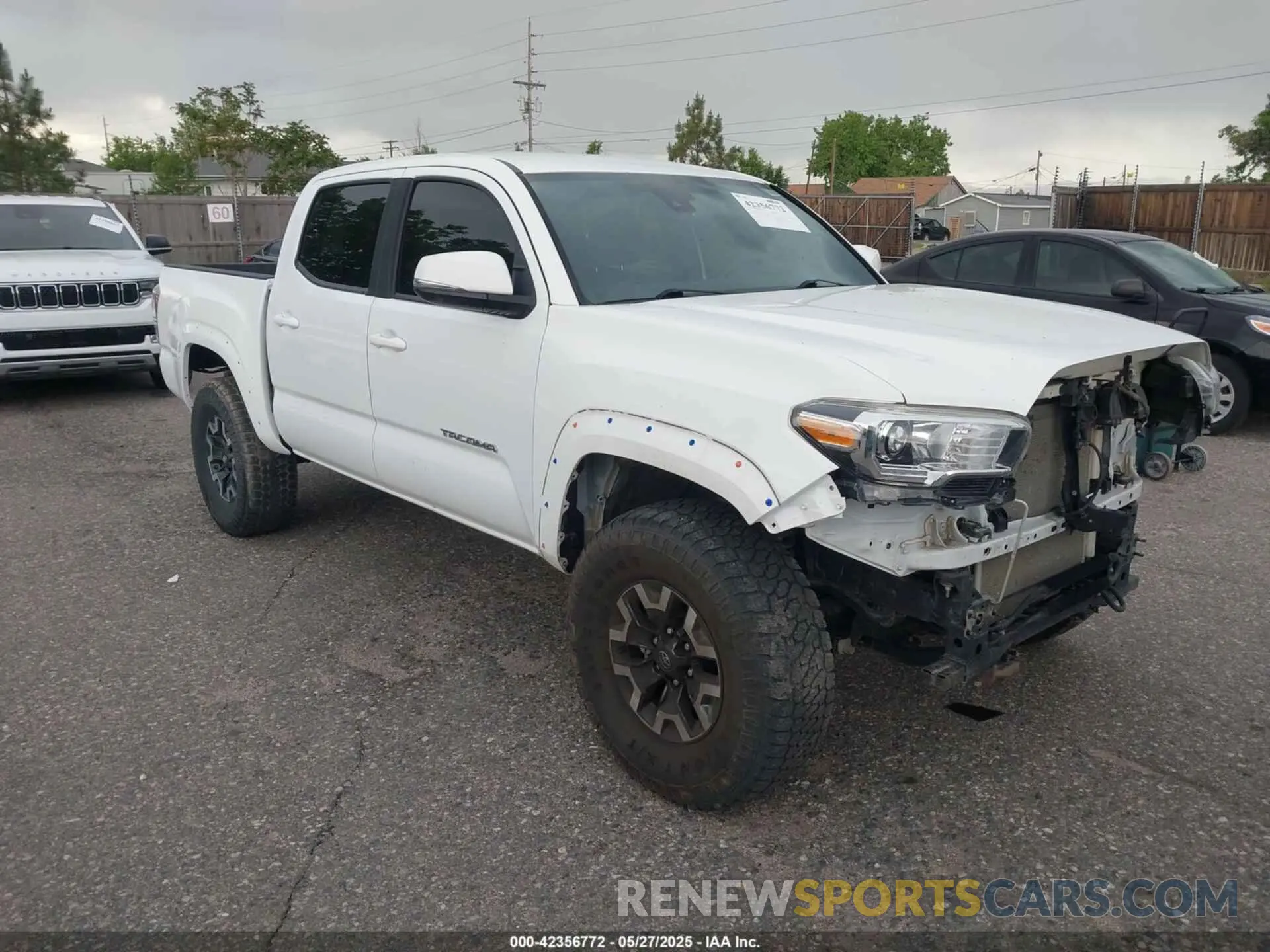 1 Photograph of a damaged car 5TFCZ5AN5LX242708 TOYOTA TACOMA 2020