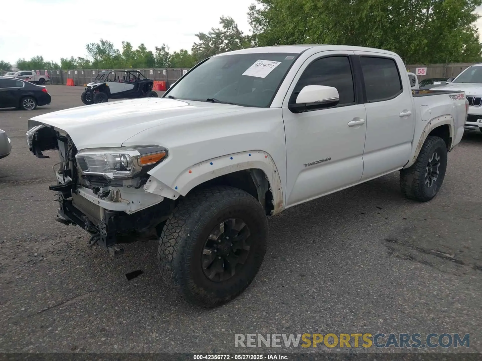 2 Photograph of a damaged car 5TFCZ5AN5LX242708 TOYOTA TACOMA 2020