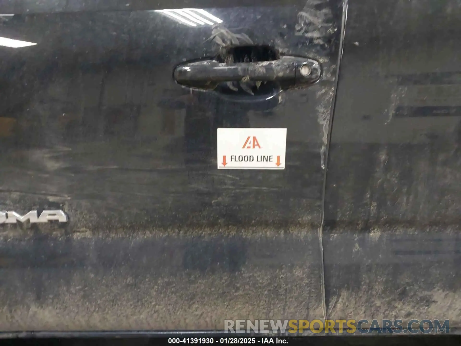 6 Photograph of a damaged car 5TFCZ5AN6LX226243 TOYOTA TACOMA 2020