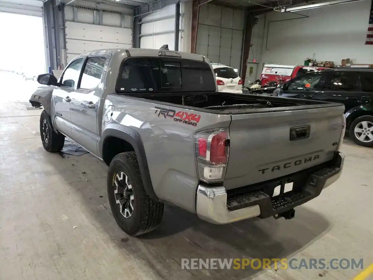 3 Photograph of a damaged car 5TFCZ5AN6LX232270 TOYOTA TACOMA 2020