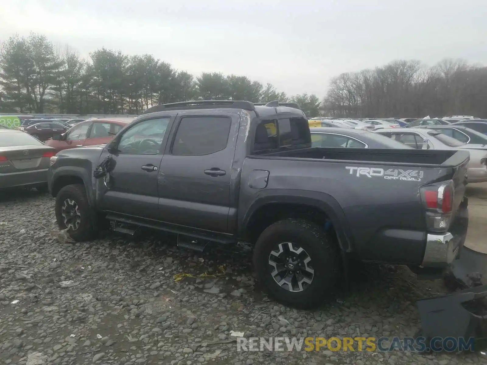 3 Photograph of a damaged car 5TFCZ5AN6LX234147 TOYOTA TACOMA 2020