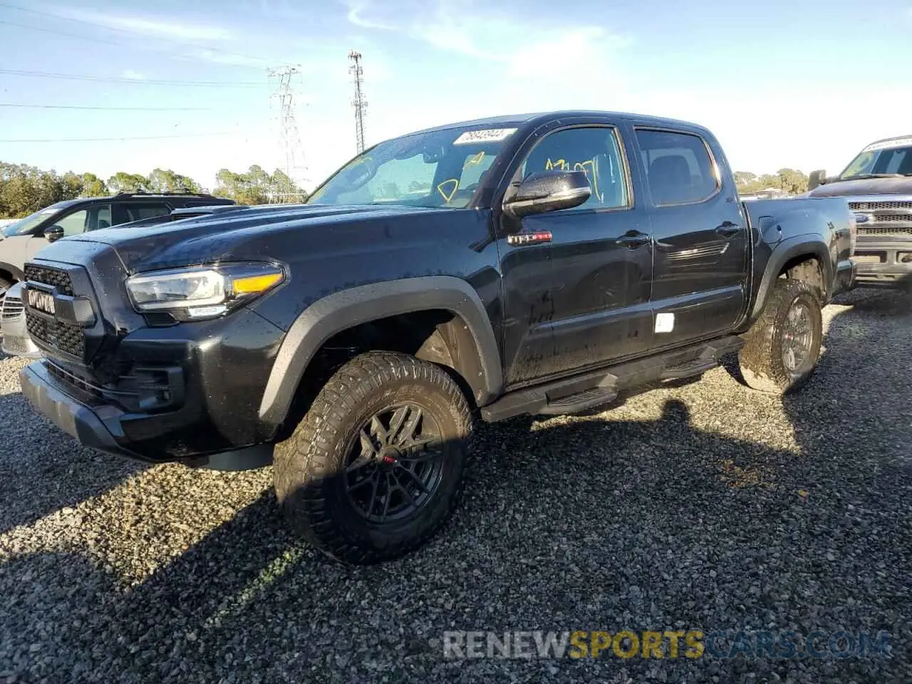 1 Photograph of a damaged car 5TFCZ5AN8LX236532 TOYOTA TACOMA 2020