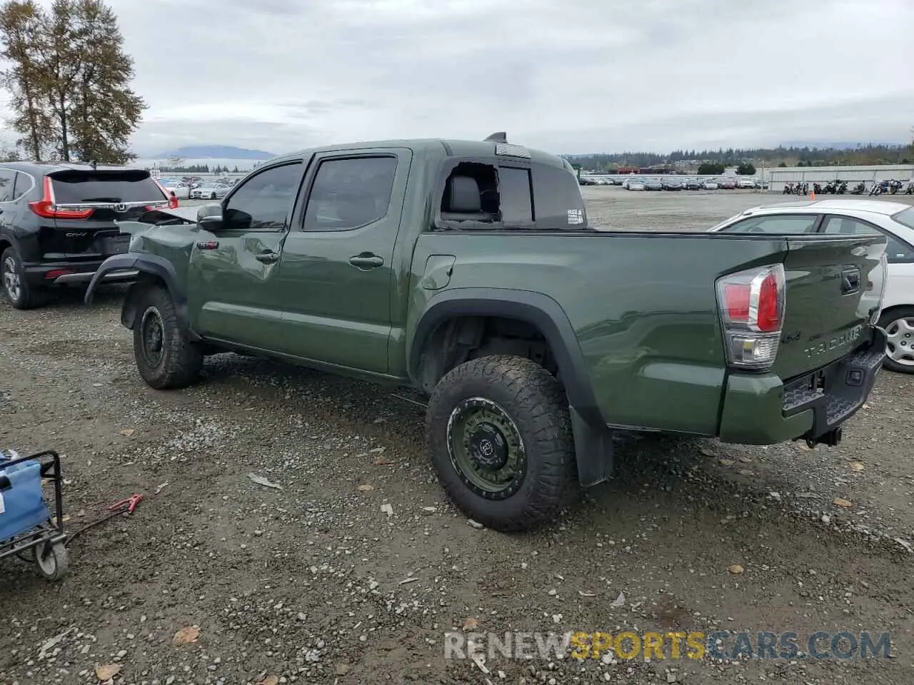 2 Photograph of a damaged car 5TFCZ5AN8LX241438 TOYOTA TACOMA 2020