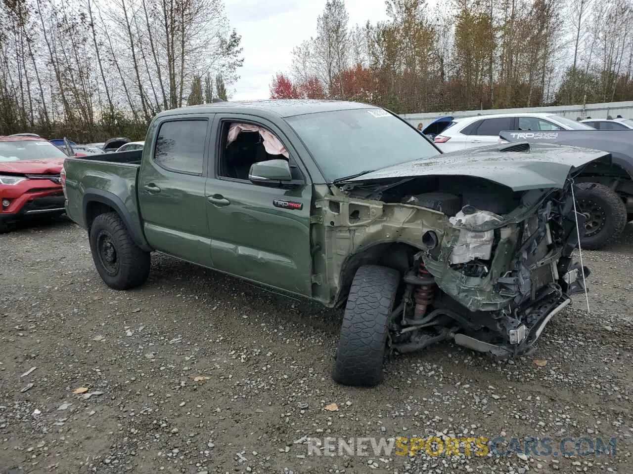 4 Photograph of a damaged car 5TFCZ5AN8LX241438 TOYOTA TACOMA 2020