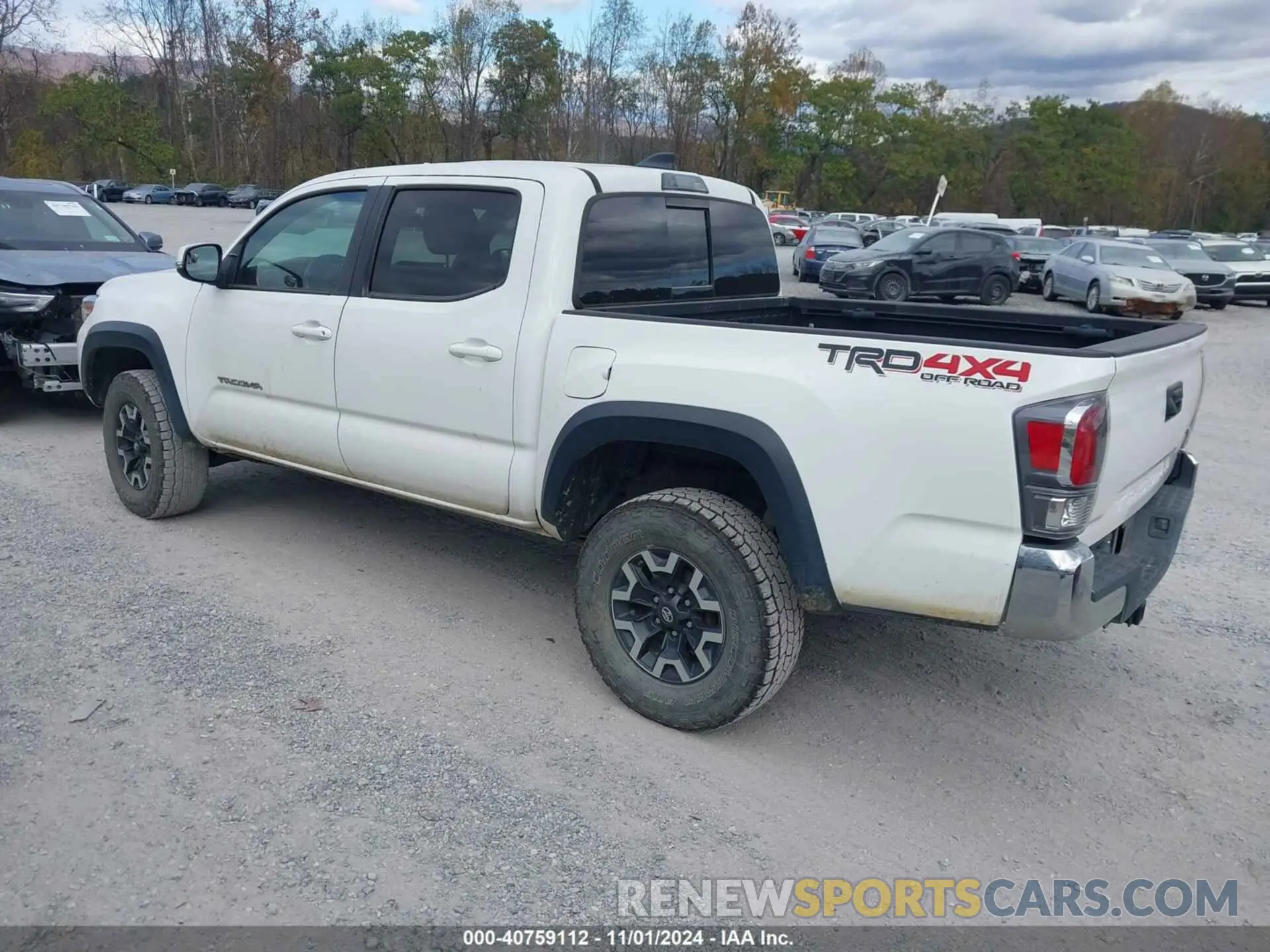 3 Photograph of a damaged car 5TFCZ5AN8LX243416 TOYOTA TACOMA 2020