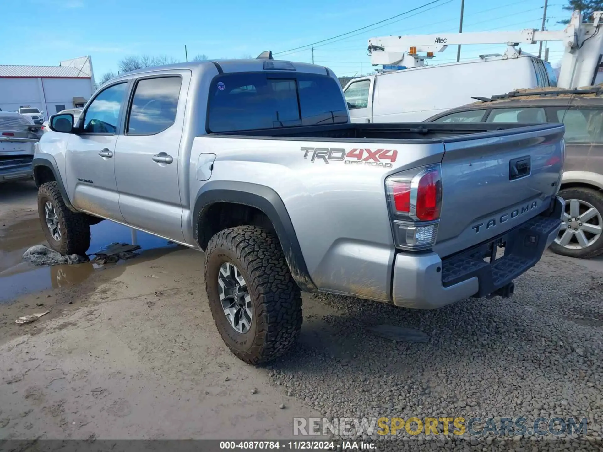 3 Photograph of a damaged car 5TFCZ5AN9LX212885 TOYOTA TACOMA 2020