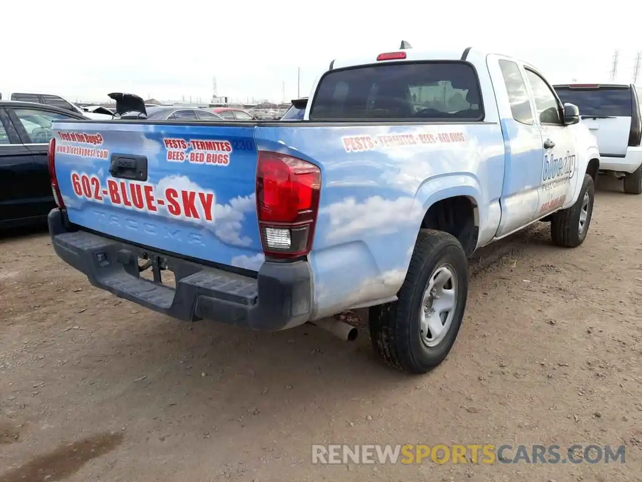 4 Photograph of a damaged car 5TFRX5GN0LX171456 TOYOTA TACOMA 2020