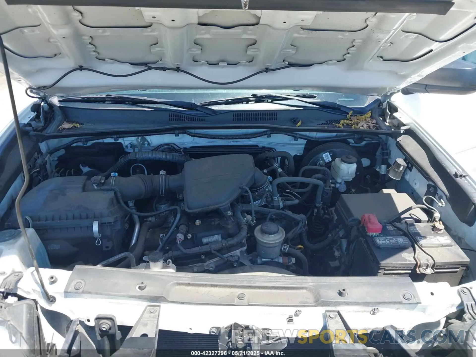 10 Photograph of a damaged car 5TFRX5GN2LX183270 TOYOTA TACOMA 2020