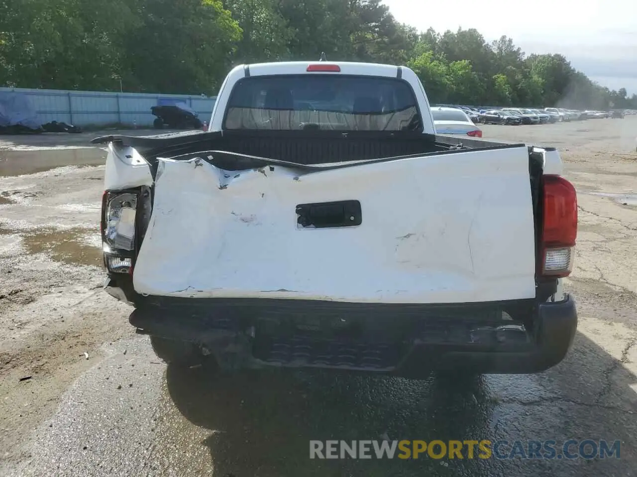 6 Photograph of a damaged car 5TFRX5GN3LX176814 TOYOTA TACOMA 2020
