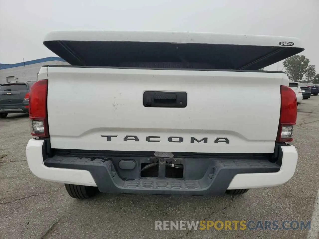 6 Photograph of a damaged car 5TFRX5GN4LX166406 TOYOTA TACOMA 2020