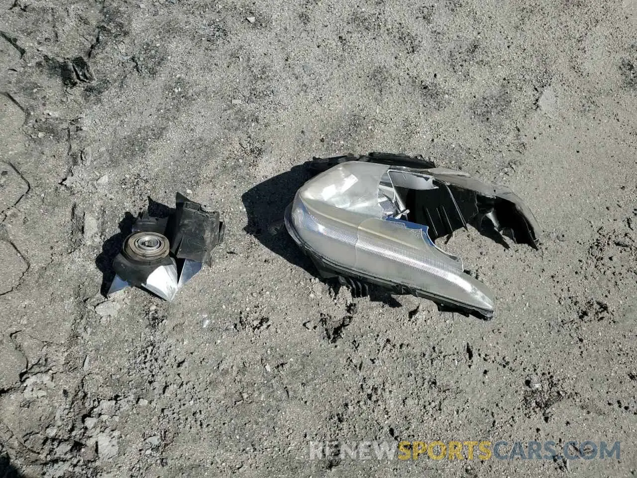 12 Photograph of a damaged car 5TFRX5GN4LX167393 TOYOTA TACOMA 2020