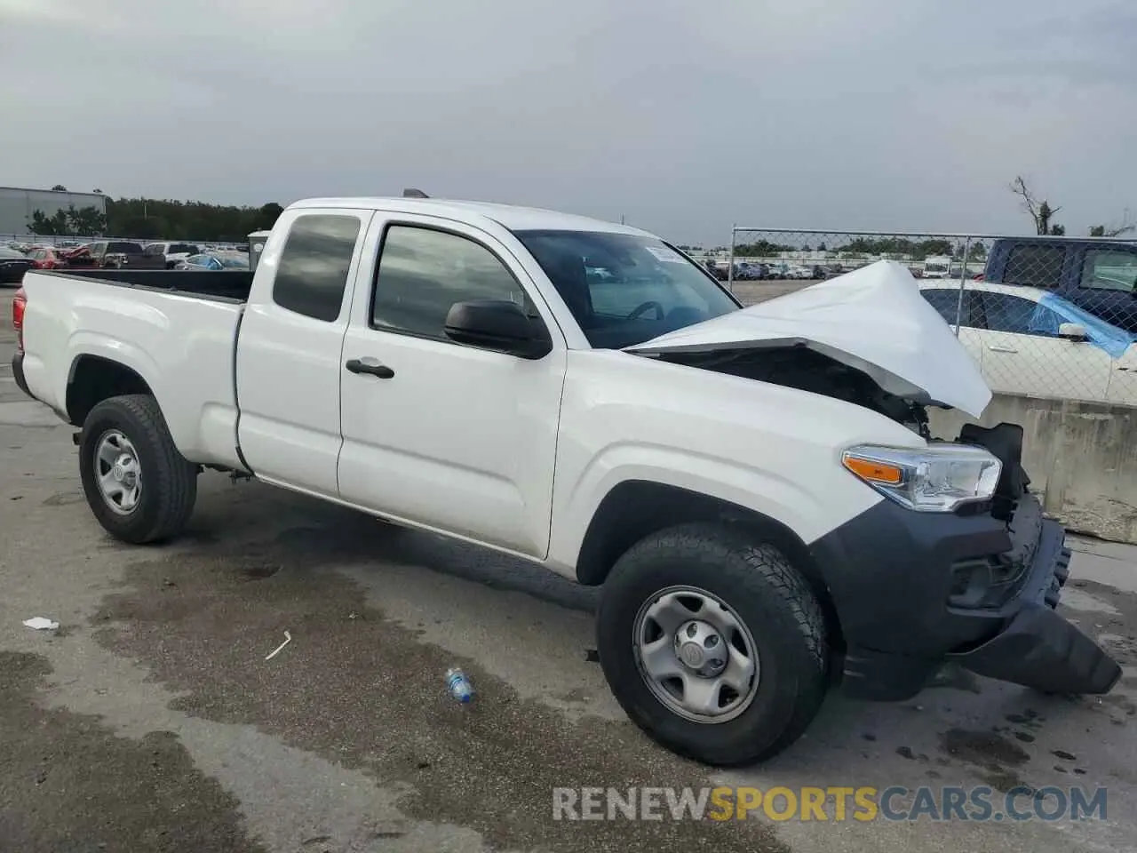 4 Photograph of a damaged car 5TFRX5GN4LX178247 TOYOTA TACOMA 2020