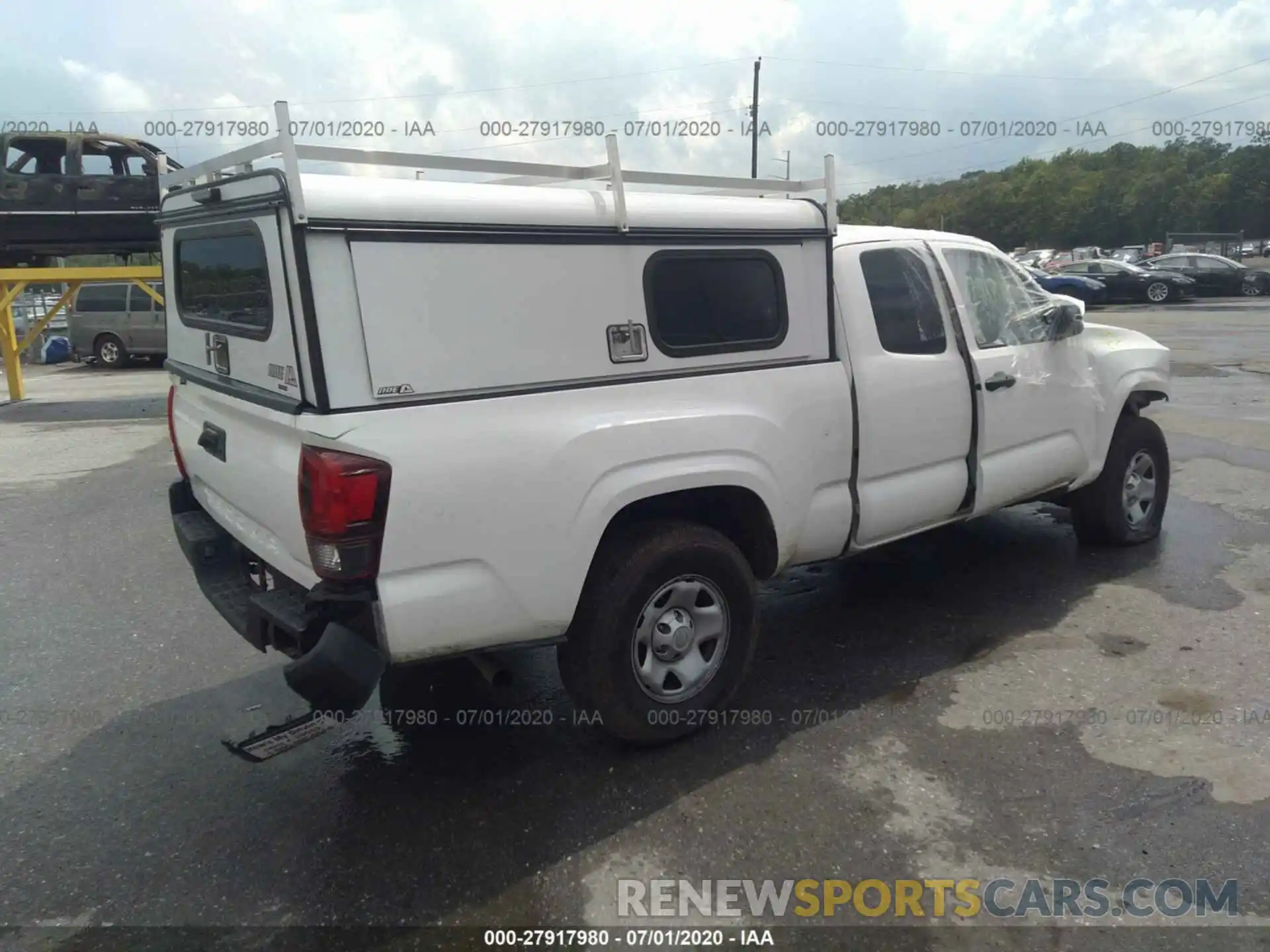 4 Photograph of a damaged car 5TFRX5GN5LX169511 TOYOTA TACOMA 2020