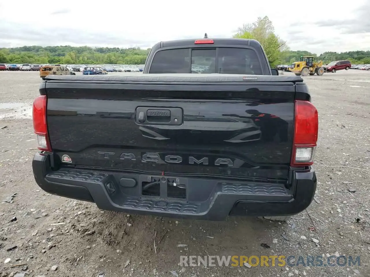 6 Photograph of a damaged car 5TFRX5GN5LX172697 TOYOTA TACOMA 2020