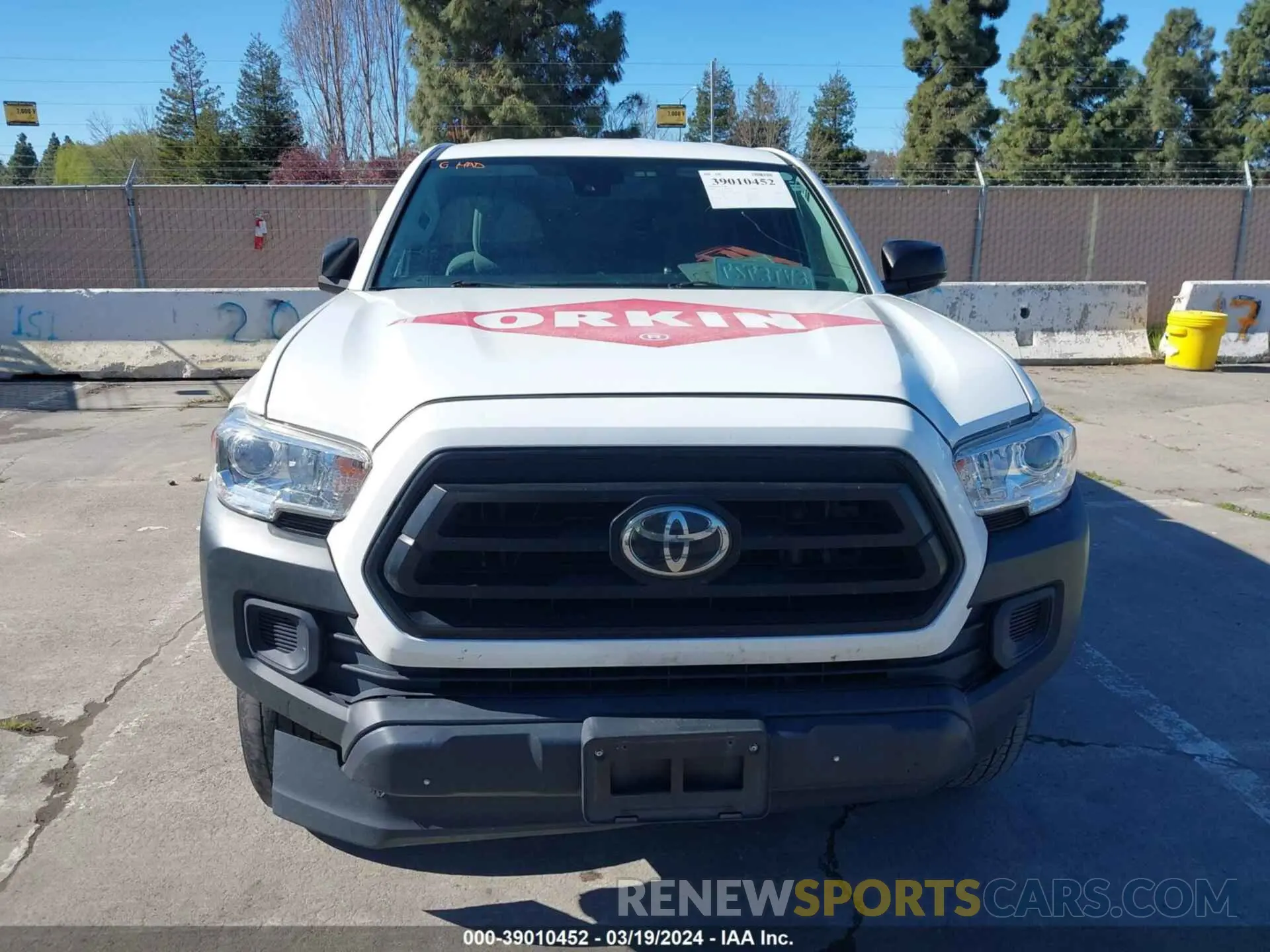 12 Photograph of a damaged car 5TFRX5GN6LX173082 TOYOTA TACOMA 2020