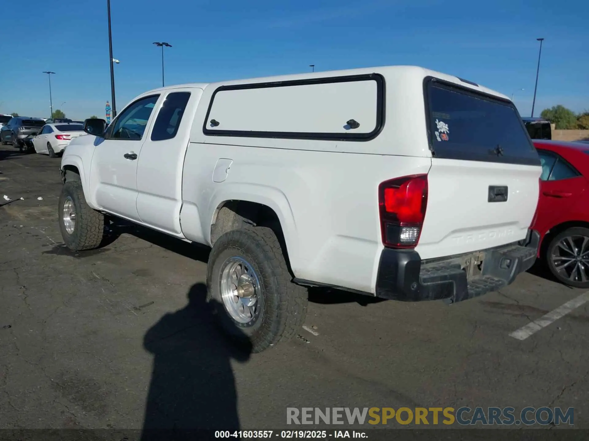 15 Photograph of a damaged car 5TFRX5GN6LX175818 TOYOTA TACOMA 2020