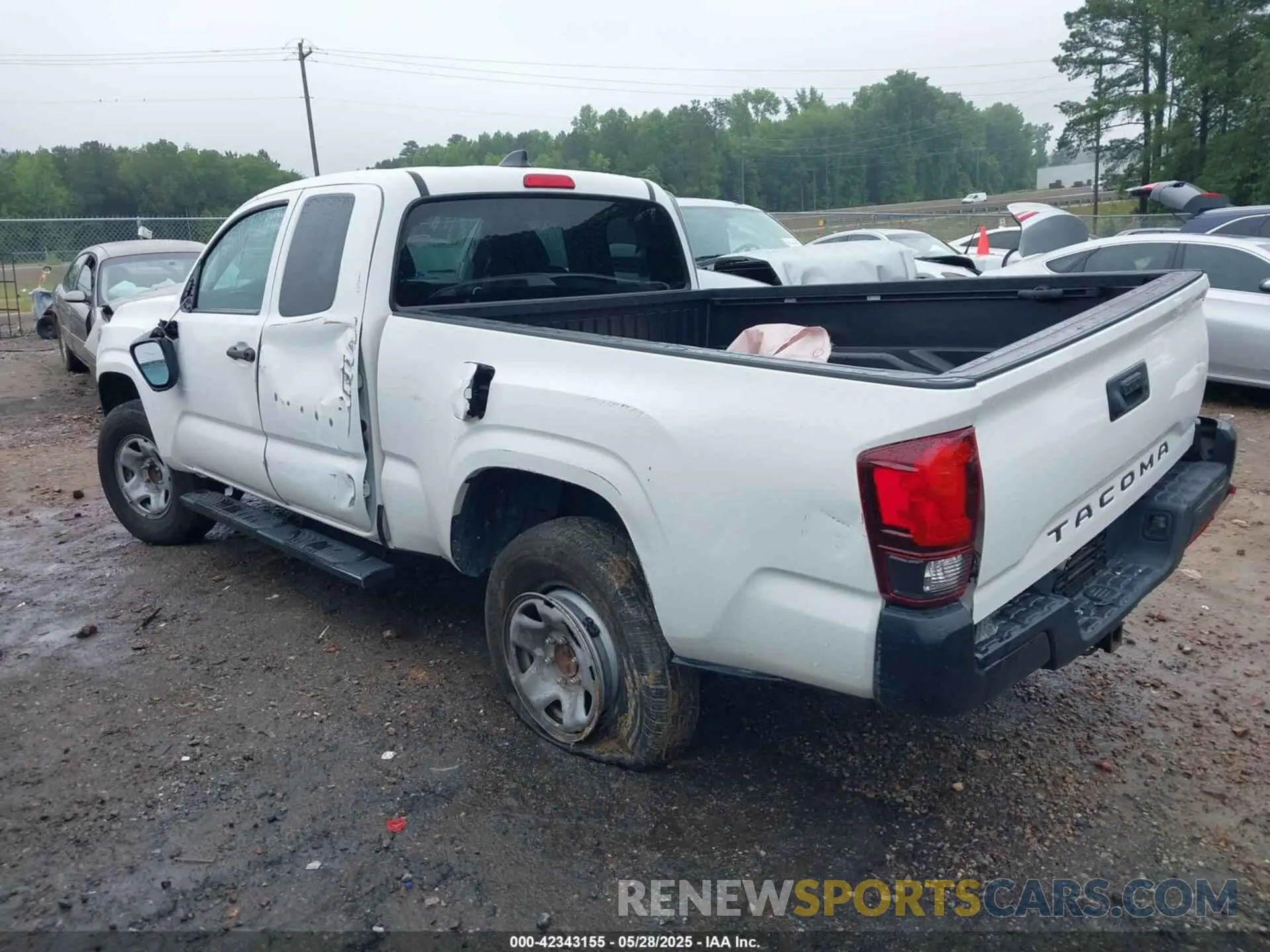 3 Photograph of a damaged car 5TFRX5GN6LX180680 TOYOTA TACOMA 2020