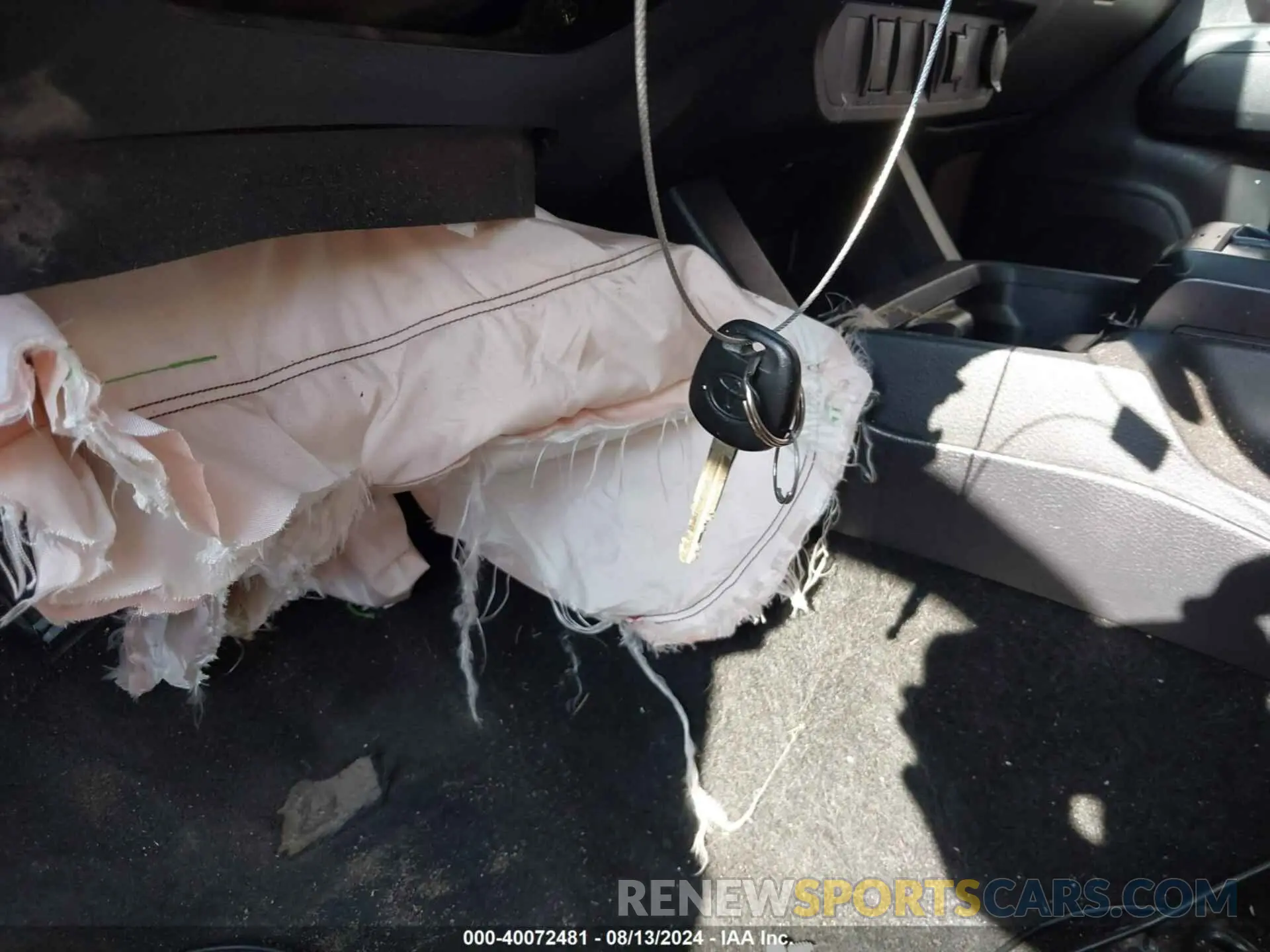 11 Photograph of a damaged car 5TFRX5GN8LX177389 TOYOTA TACOMA 2020