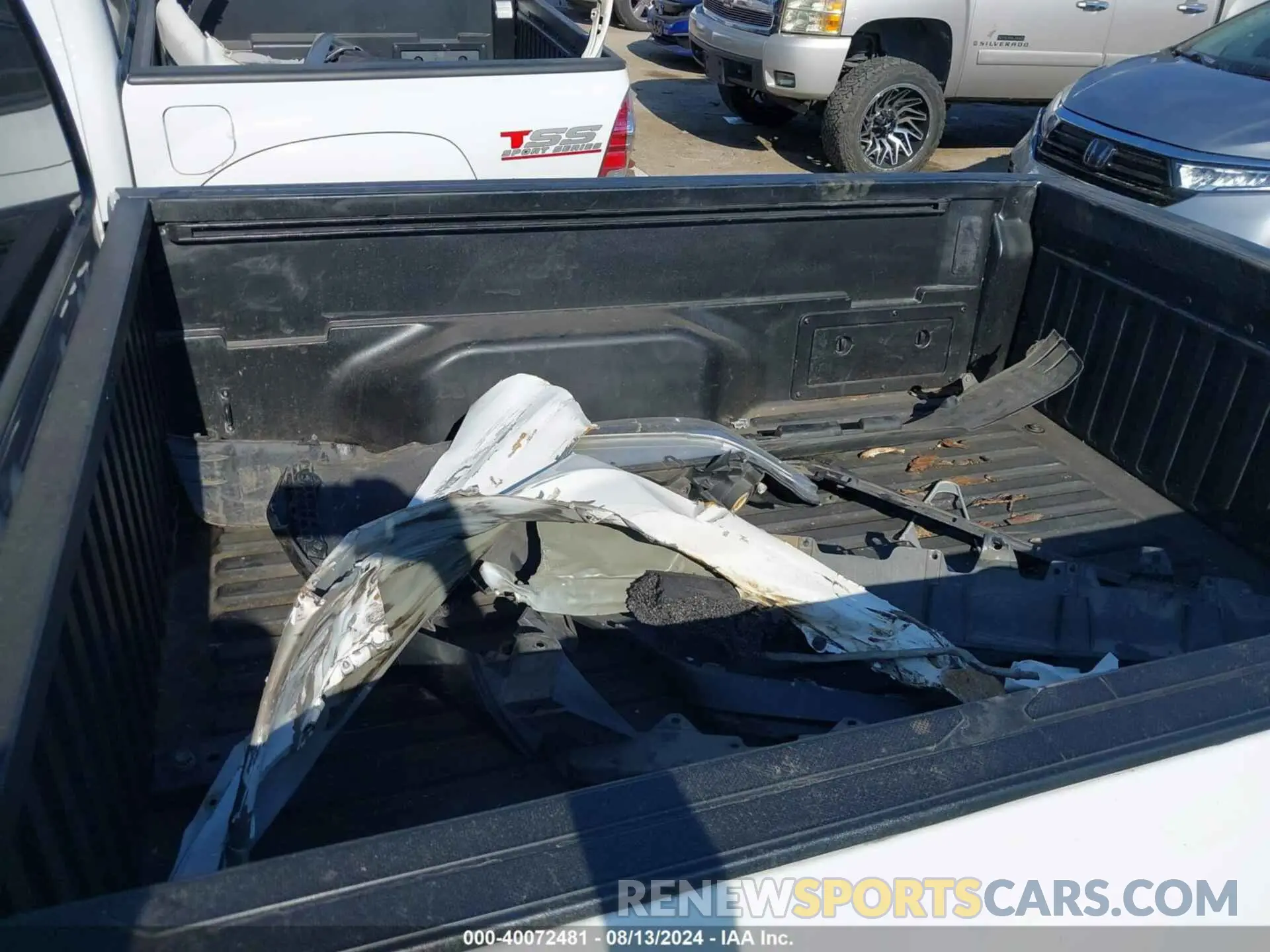 12 Photograph of a damaged car 5TFRX5GN8LX177389 TOYOTA TACOMA 2020