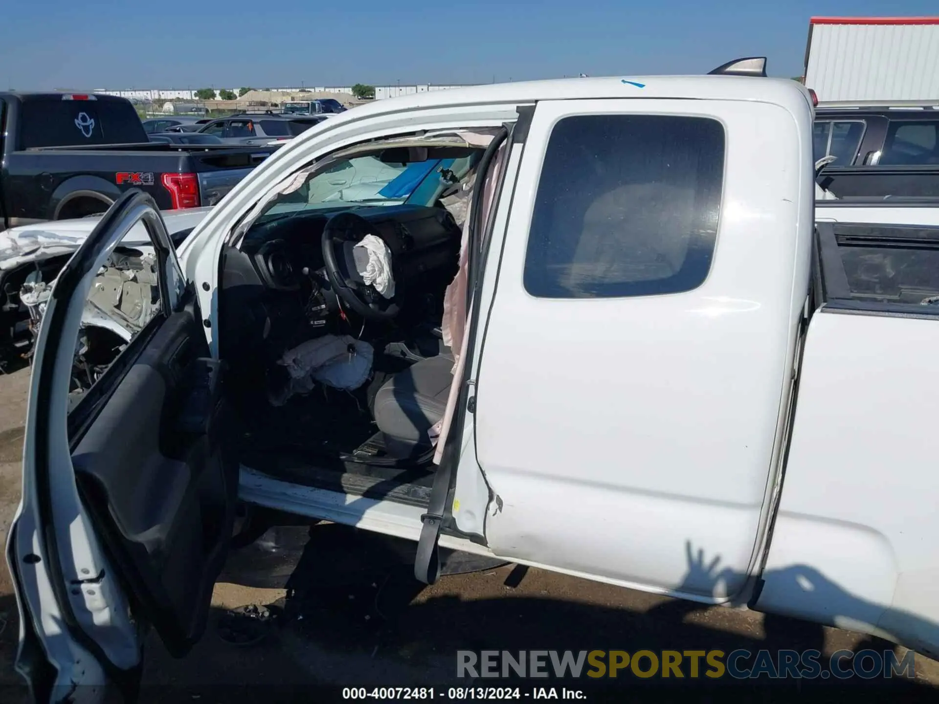 15 Photograph of a damaged car 5TFRX5GN8LX177389 TOYOTA TACOMA 2020