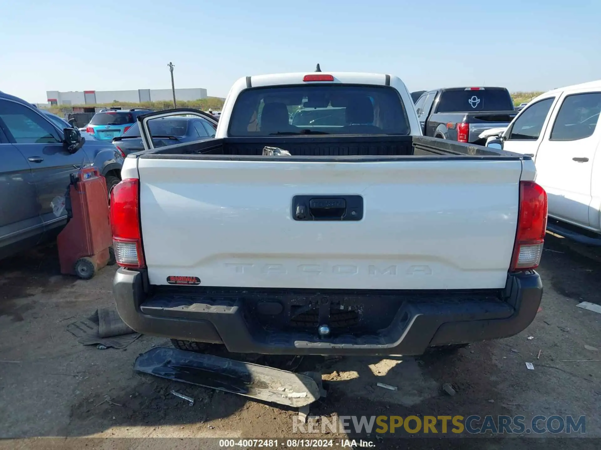 17 Photograph of a damaged car 5TFRX5GN8LX177389 TOYOTA TACOMA 2020